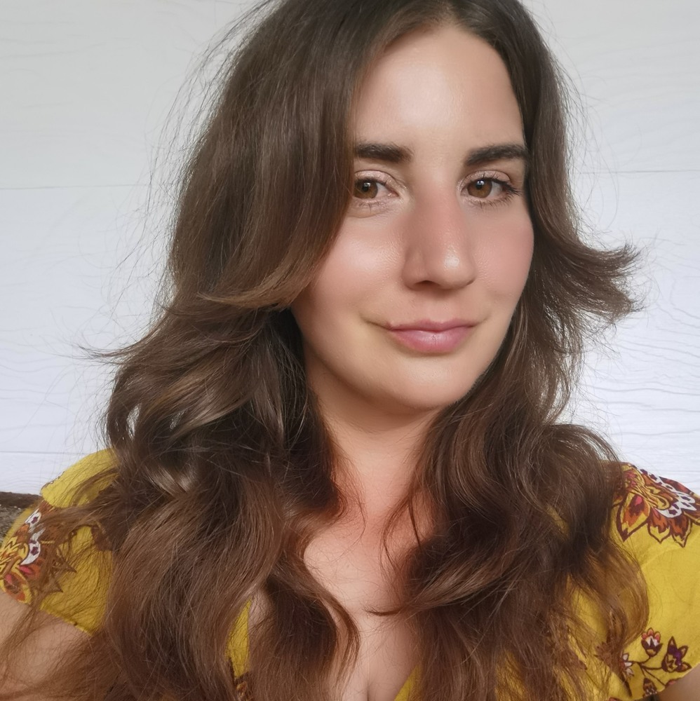 Meet your Posher, Rebecca